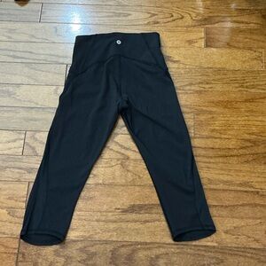 93 lululemon athletica Black Leggings cropped 17 inches
